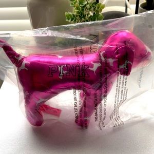VS Pink dog plush 2018 edition